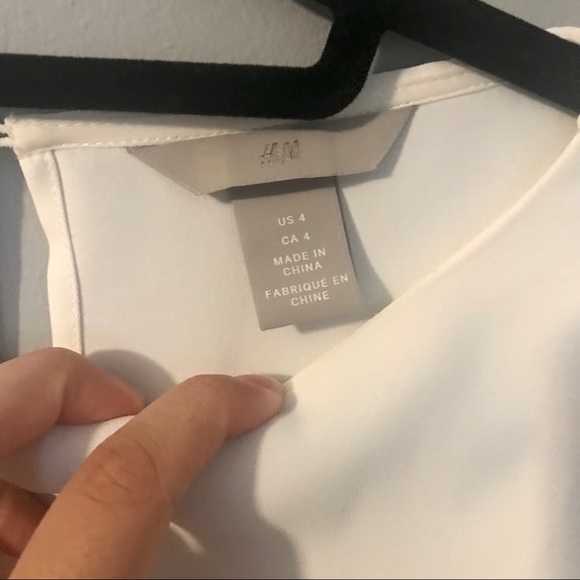 H&M - White Blouse - Picture 2 of 4